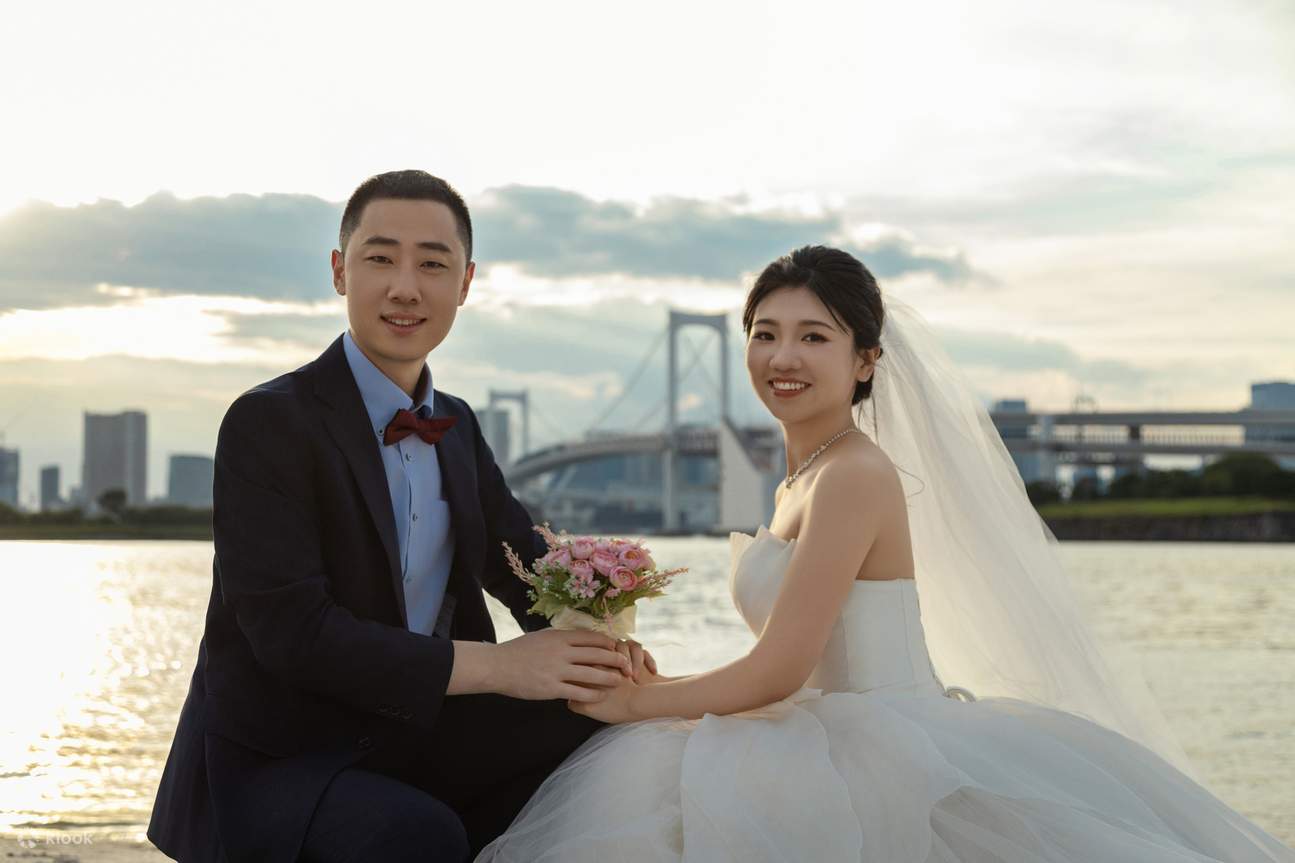 Tokyo: Lawatan Foto Perkahwinan dengan 3 Lokasi & Penggayaan Profesional